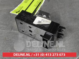 Kia Picanto Multi-functional window switch O596484 photo 2