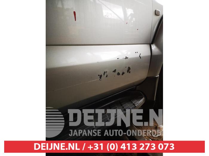 Toyota Landcruiser Portier 4Deurs rechts-voor O596584