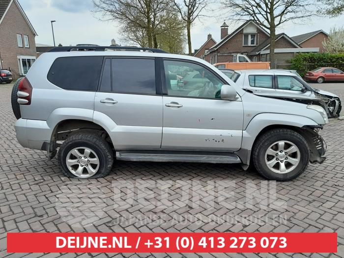 Toyota Landcruiser Portierruit 4Deurs rechts-voor O596585