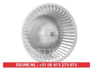 Nissan X-Trail Heating and ventilation fan motor O9990008760 photo 4