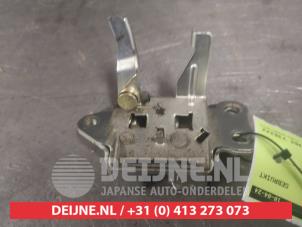 Toyota Yaris Schließmechanik Heckklappe O596880 foto 2