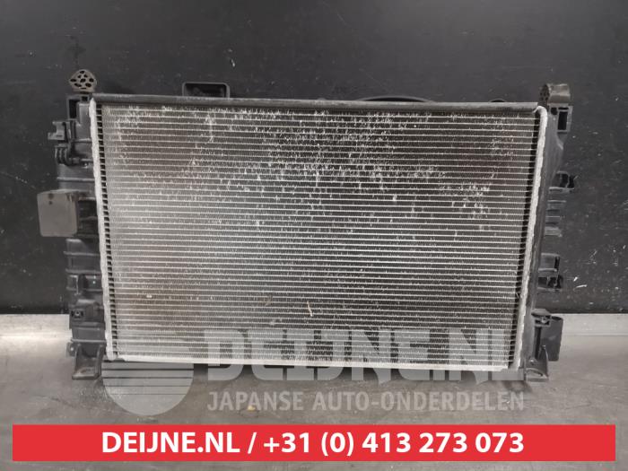 Gebruikte Radiateur Chevrolet Aveo (300) 1.3 D 16V Prijs € 75,00 Margeregeling aangeboden door V.Deijne Jap.Auto-onderdelen BV