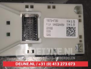 Kia Niro Combischakelaar ramen O597722 foto 2