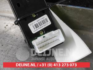 Kia Ceed Multi-functional window switch O598057 photo 2