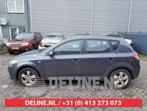 Kia Ceed Extra Ruit 4Deurs links-achter O598065 foto 2