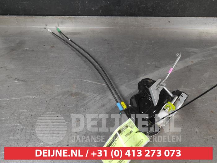 Suzuki Baleno Türschlossmechanik 4-türig links hinten O598221