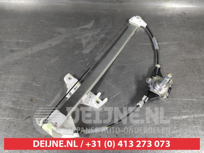 Suzuki Baleno Fenstermechanik 4-türig links hinten O598222