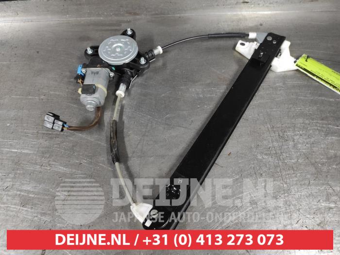 Chevrolet Spark Rear door window mechanism 4-door, right O598349