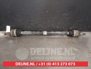 Gebruikte Cardanas rechts-voor (VWA) Kia Sportage (QL) 1.7 CRDi 115 16V 4x2 Prijs € 100,00 Margeregeling aangeboden door V.Deijne Jap.Auto-onderdelen BV