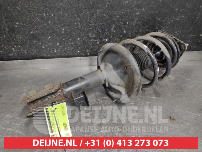 Kia Ceed Schokdemperpoot links-voor O598644