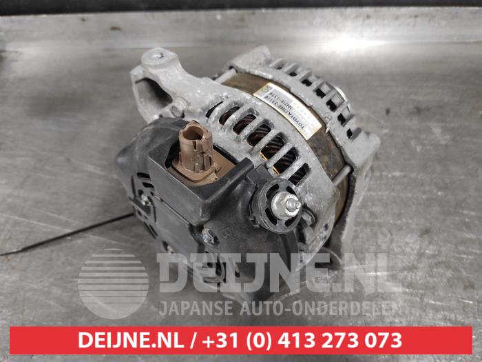 Dynamo van een Subaru Trezia 1.4D 2011