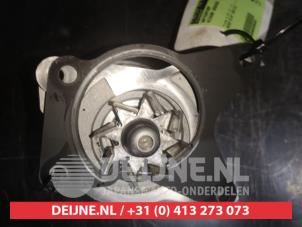 Nissan Qashqai Wasserpumpe O598852 foto 2