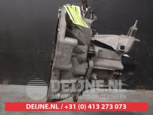 Nissan Micra Getriebe O598883 foto 2