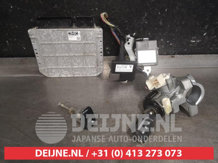 Toyota Verso Set of cylinder locks (complete) O598936