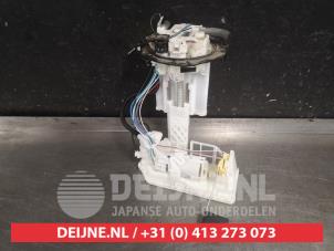 Gebruikte Tank element Pomp Toyota Yaris IV (P21/PA1/PH1) 1.5 12V VVT-i Prijs € 150,00 Margeregeling aangeboden door V.Deijne Jap.Auto-onderdelen BV
