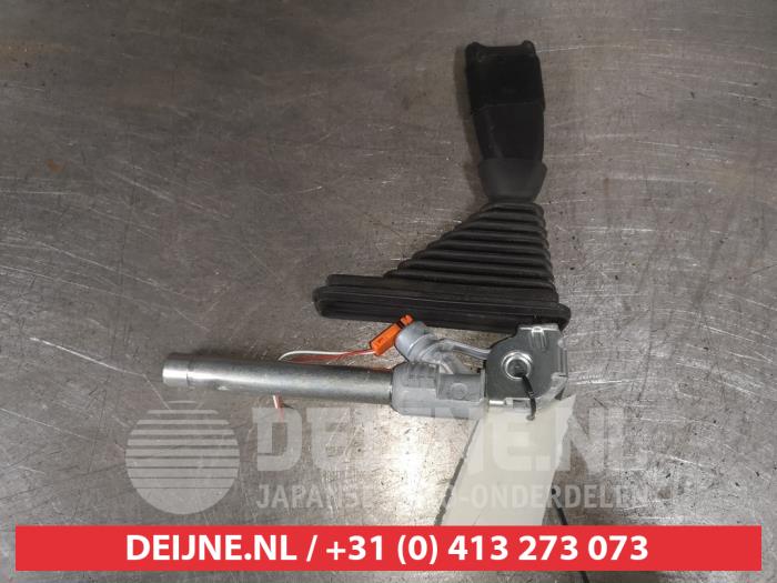 Nissan Qashqai Veiligheidsgordel Insteek links-voor O598995