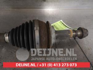 Toyota Auris Aandrijfas links-voor O599281 foto 3
