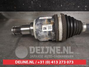 Toyota Auris Aandrijfas links-voor O599281 foto 2