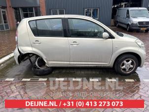Daihatsu Sirion Tür 4-türig rechts vorne O599414 foto 3
