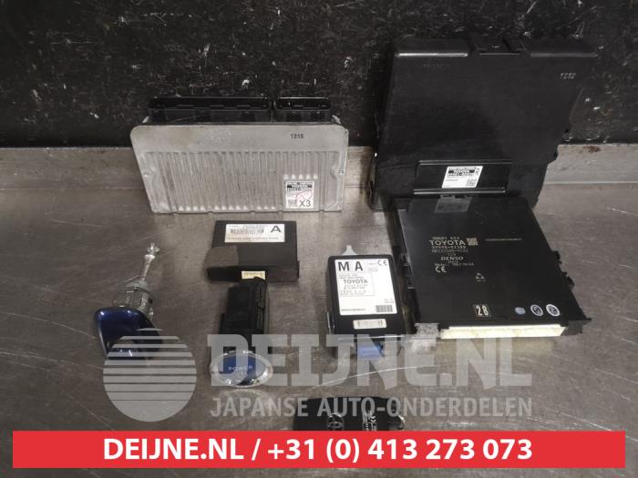 Toyota Auris Slotenset Cilinder (compleet) O599438