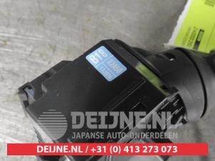 Toyota Yaris Ruitenwis Schakelaar O599480 foto 3