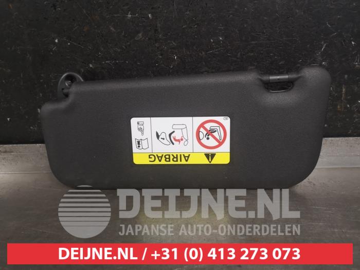 Toyota Yaris Sun visor O599521