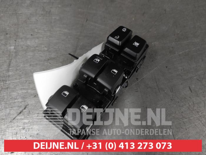 Hyundai Kona Kombischalter Fenster O599554