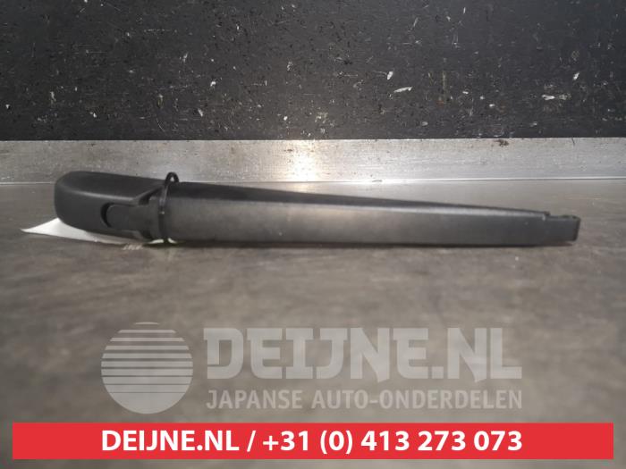 Toyota Yaris Scheibenwischerarm hinten O599532