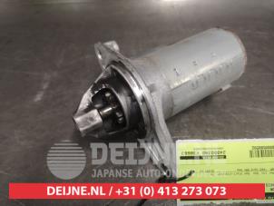 Gebruikte Startmotor Toyota Yaris IV (P21/PA1/PH1) 1.5 12V VVT-i Prijs € 100,00 Margeregeling aangeboden door V.Deijne Jap.Auto-onderdelen BV