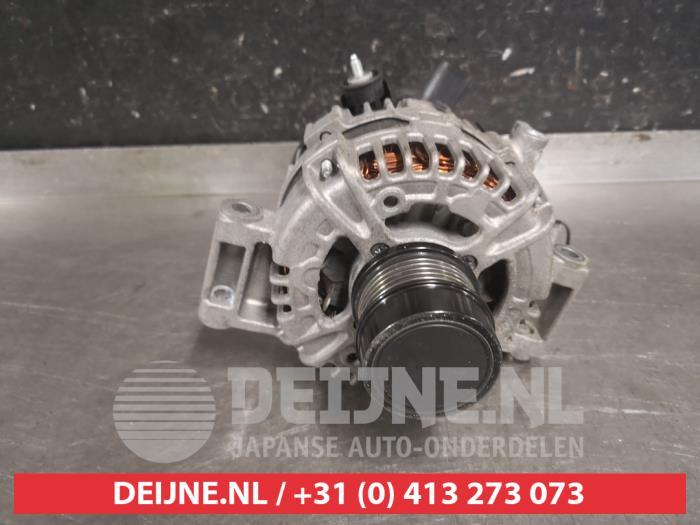 Gebruikte Dynamo Toyota Yaris IV (P21/PA1/PH1) 1.5 12V VVT-i Prijs € 150,00 Margeregeling aangeboden door V.Deijne Jap.Auto-onderdelen BV