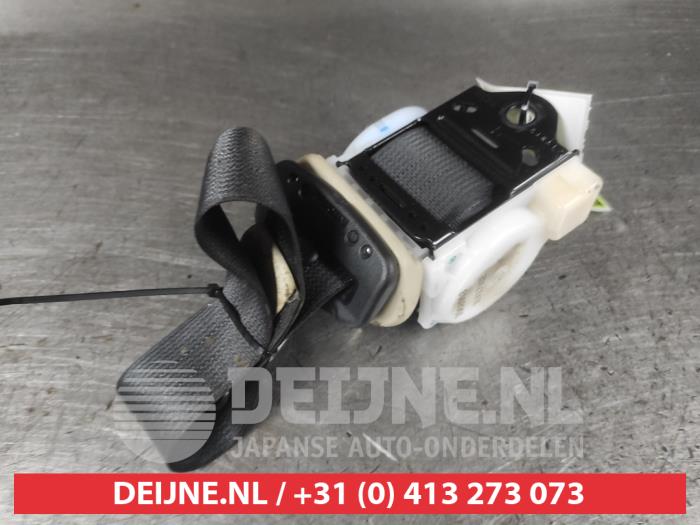Nissan Micra Rear seatbelt, right O599796