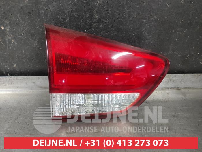 Kia Carens Tailgate reflector, left O599981