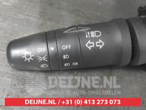 Nissan X-Trail Light switch O600052 photo 2