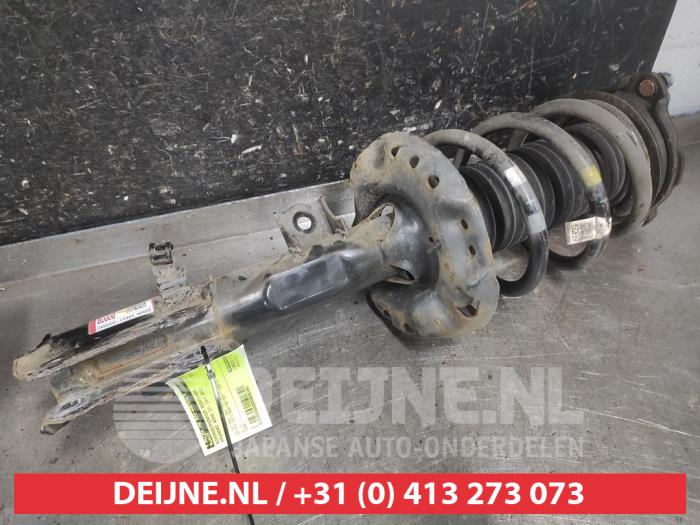Hyundai Kona Stoßdämpferstrebe rechts vorne O600141