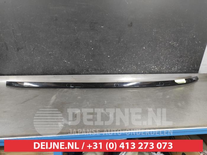 Kia Niro Dachreling links O600208