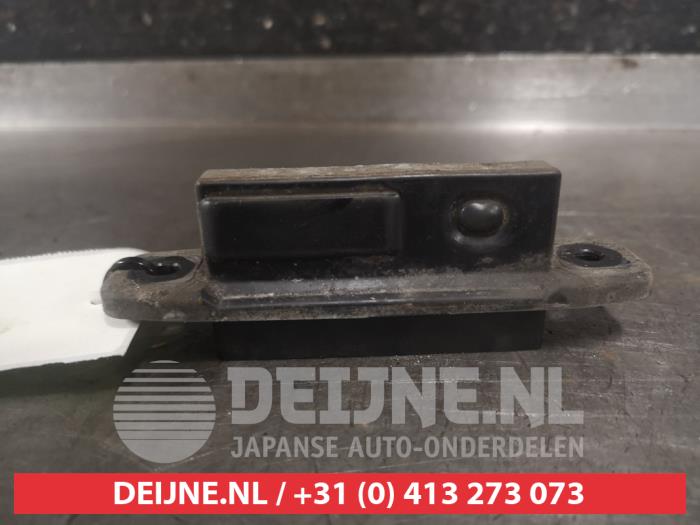 Toyota Prius Schakelaar achterklep O600340