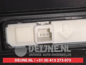 Toyota Prius Tailgate switch O600340 photo 2