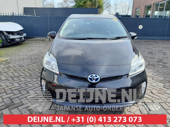 Toyota Prius Vorderfront komplett O600380