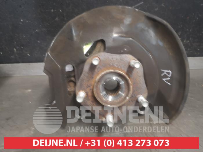 Nissan X-Trail Fusee rechts-voor O600798