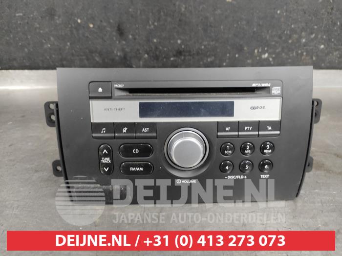 Suzuki SX-4 Radio O601996