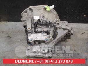 Nissan X-Trail Getriebe O602018 foto 2