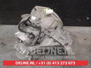 Nissan X-Trail Getriebe O602018 foto 3