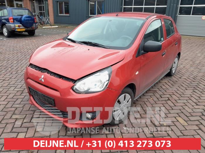 Mitsubishi Space Star Tageslicht links O602254