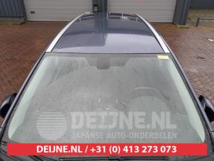 Gebruikte Dakrail links Toyota Avensis Wagon (T27) 1.8 16V VVT-i Prijs € 100,00 Margeregeling aangeboden door V.Deijne Jap.Auto-onderdelen BV