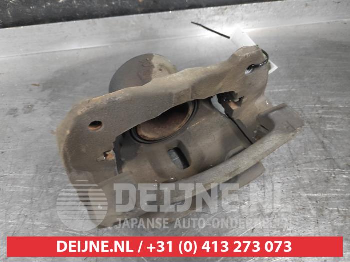 Toyota Prius Plus Remklauw (Tang) rechts-voor O602710
