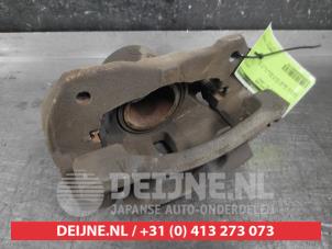 Toyota Prius Plus Bremszange rechts vorne O602710 foto 3