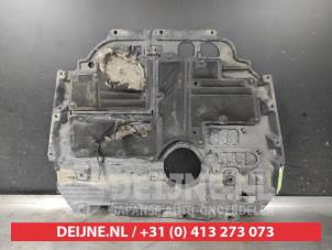 Toyota Prius Plus Motor Schutzblech O602719 foto 2