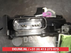 Kia Rio Door lock mechanism 4-door, front left O602829 photo 3