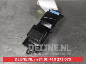 Suzuki Celerio Multi-functional window switch O602951 photo 2