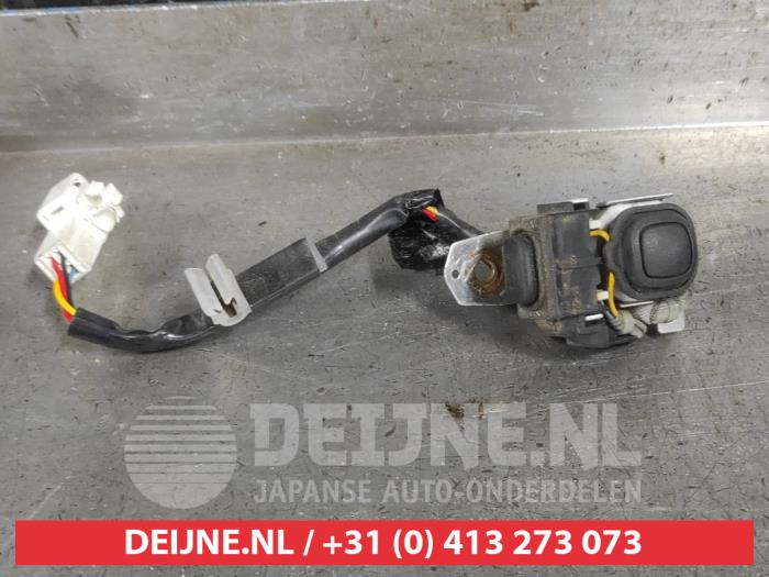 Toyota Yaris Schalter Heckklappe O603068